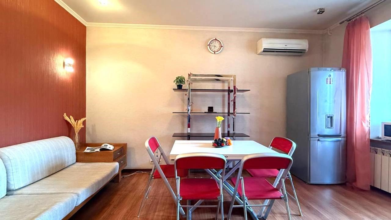 Mironositskaya 75 Apartment Харков Екстериор снимка