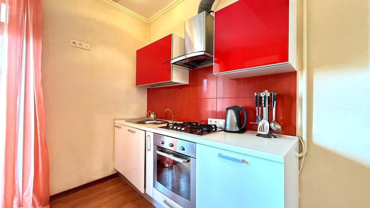 Mironositskaya 75 Apartment Харков Екстериор снимка