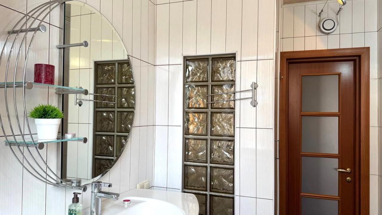 Mironositskaya 75 Apartment Харков Екстериор снимка